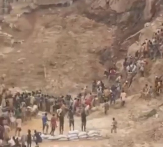 VIDEO Tragedie: 100 de persoane au decedat după prăbușirea unei mine de aur, la granița cu Camerunul. „Este o catastrofă. Solul s-a prăbușit complet și a îngropat oameni.”