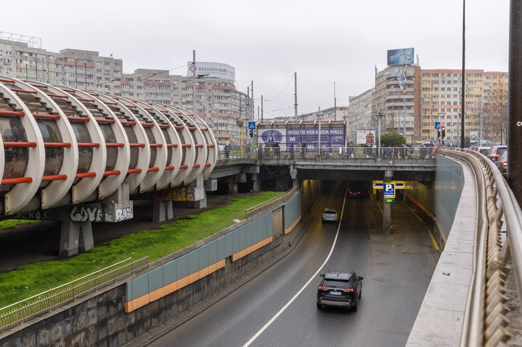 Unul dintre cele mai mari pasaje din București, acum în degradare, intră în reabilitare. PMB lansează licitația pentru consolidarea Pasajului Victoriei