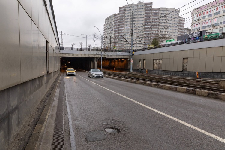 Unul dintre cele mai mari pasaje din București, acum în degradare, intră în reabilitare. PMB lansează licitația pentru consolidarea Pasajului Victoriei