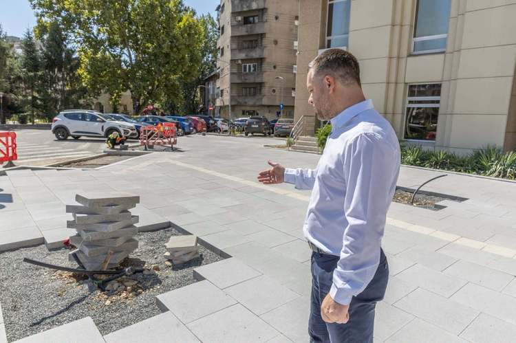 VIDEO ANUNȚ Locuri de parcare noi în centrul capitalei
