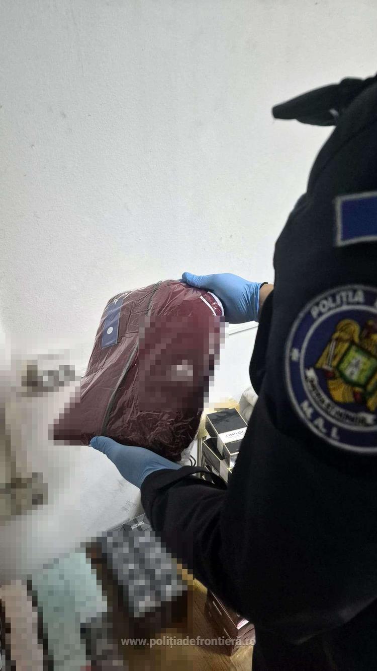 DNA a declanșat zeci de percheziții într-un dosar cu infracțiuni de corupție. Sunt vizați funcționari publici din cadrul autorităților de frontieră din județele Suceava, Botoșani, Iași, Neamț