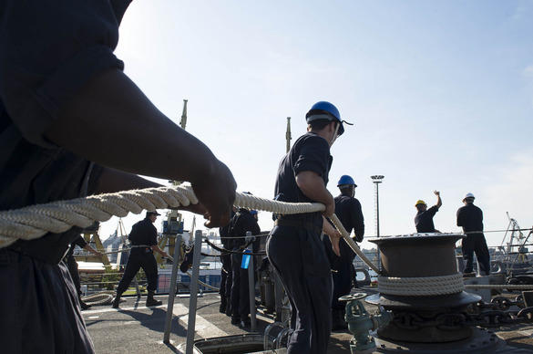 FOTO Distrugătorul american USS Porter a sosit în portul Constanța