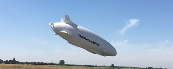 VIDEO&FOTO Dirijabilul Airlander 10, cea mai mare aeronavă din lume, s-a prăbușit