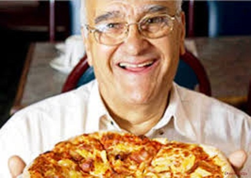 VIDEO&FOTO Sam Panopoulos, inventatorul pizzei hawaiiene, a decedat. Cum a inventat pizza "experiment", având ca fan un prim-ministru