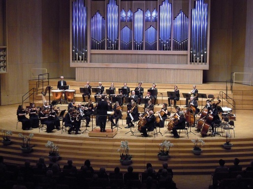 Buzăul scoate bani pentru a aduce celebra orchestra ”Johann Strauss Ensemble” din Viena. Intrare liberă. Primar: Va fi un efort titanic