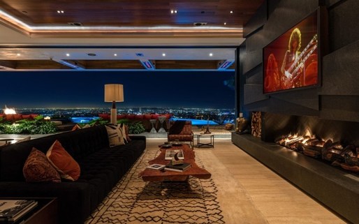 FOTO O casă decorată de muzicianul american Lenny Kravitz, scoasă la vânzare pentru 38 de milioane de dolari