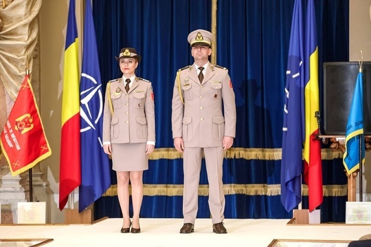 FOTO Noile uniforme ale Armatei Române