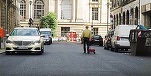 VIDEO Un tânăr arată cum Google Maps poate fi manipulat cu un cărucior cu telefoane mobile