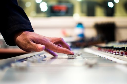 O treime dintre muzicienii britanici se gândesc să părăsească industria din cauza pandemiei
