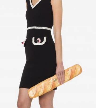 FOTO Moschino a lansat genți în formă de baghetă și croissant