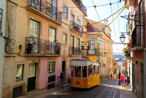 Portugalia autorizează de luni călătoriile pentru turiștii din majoritatea țărilor europene
