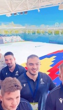 VIDEO România are recordul celui mai mare tricou din lume. Acreditare Guinness World Records