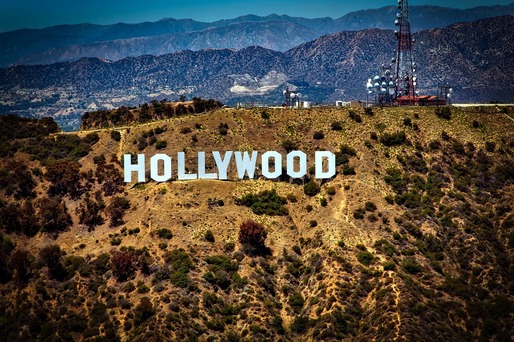 Șefii studiourilor și scenariștii de la Hollywood nu reușesc să ajungă la un compromis