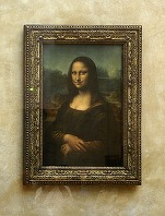 De ce vrea muzeul Luvru să mute Mona Lisa în altă sală