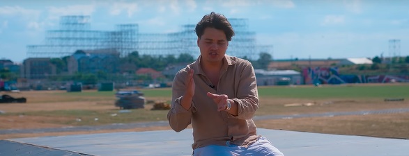 VIDEO Câți bani a facut Selly cu Beach, Please!. Vloggerul divulgă rețeta succesului. Emoțiile cu Travis Scott și povestea cu Wiz Khalifa