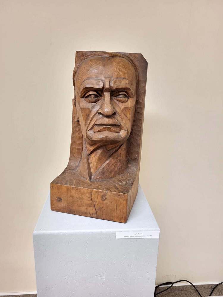 Constantin Antonovici, Portretul lui Iuliu Maniu - sursa foto Muzeului Național al Bucovinei Constantin Antonovici, Portretul lui Iuliu Maniu - sursa foto Muzeului Național al Bucovinei