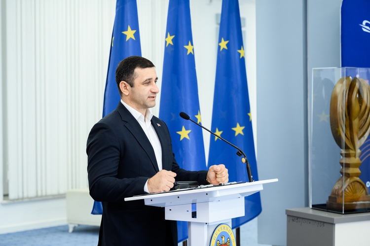 Premieră: Turul României 2026, start istoric la Chișinău 21 de echipe din 14 țări participă în cel mai important eveniment ciclist al țării
