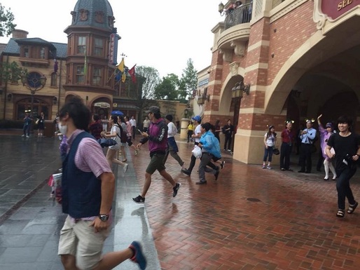 FOTO Primul parc Disney din China a fost deschis la Shanghai