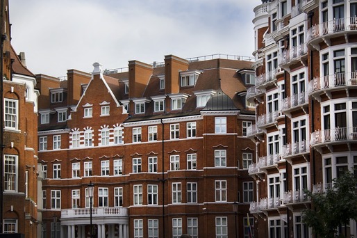 Piața imobiliară londoneză înregistrează cea mai mare scădere după criza financiară de acum opt ani