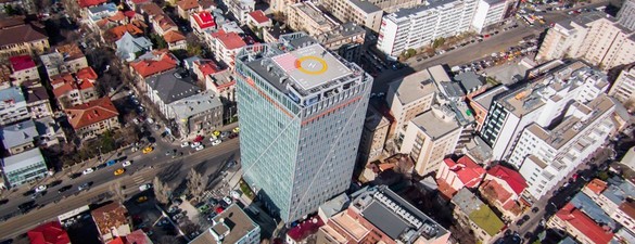 FOTO Tranzacție pe piața imobiliară: Petr Kellner, cel mai bogat om de afaceri din Cehia, semnează a doua afacere majoră în România, cumpărând clădirea Crystal Tower, sediul ING Bank România