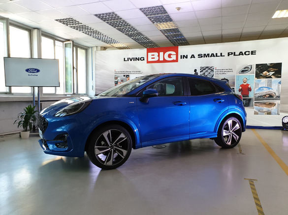 VIDEO & FOTO Ford Puma, primele imagini direct de la uzina din Craiova. Caracteristicile noii mașini, prețuri estimate și detalii complete