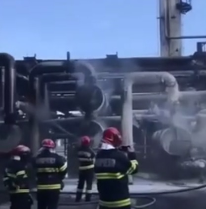 VIDEO Au apărut primele imagini din interiorul rafinăriei Petromidia, după explozie
