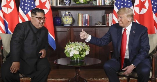 FOTO&VIDEO Donald Trump și Kim Jong, summit istoric în Singapore. ”Vom soluționa o mare problemă” și ”o mare dilemă”, anunță Trump