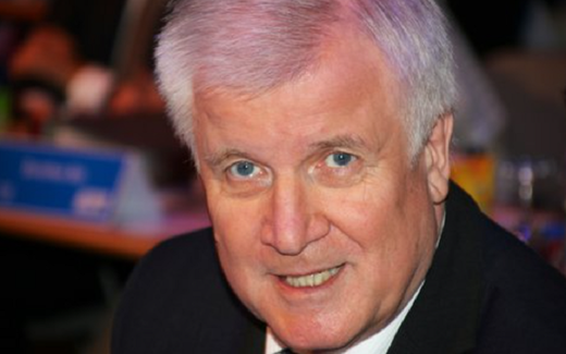 Horst Seehofer demisionează de la conducerea CSU și din postul de ministru de Interne