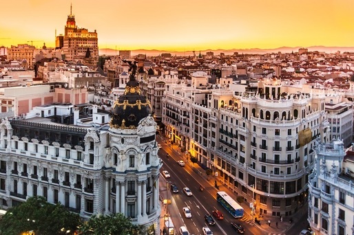 Guvernul spaniol restricționează circulația persoanelor către și dinspre Madrid la călătoriile esențiale, din cauza cazurilor de coronavirus