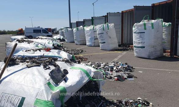 FOTO Peste 200 de tone de deșeuri din Germania descoperite în Portul Constanța Sud Agigea și în PTF Giurgiu