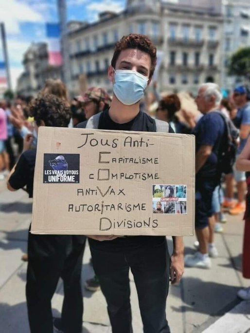 VIDEO Proteste în Franța împotriva măsurilor anunțate de Macron legate de vaccinare