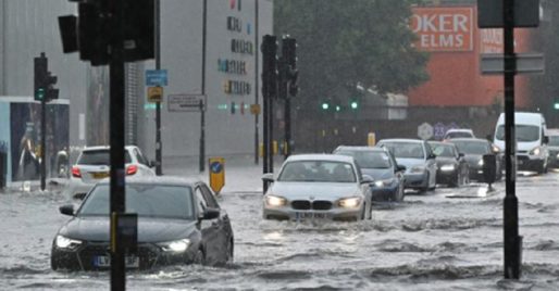 Inundații la Londra, în urma unor ploi torențiale