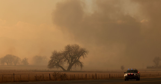 VIDEO&FOTO Incendii puternice în Colorado: sute de case distruse, zeci de mii de persoane evacuate