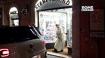 VIDEO Papa Francisc - surprins într-un magazin de discuri