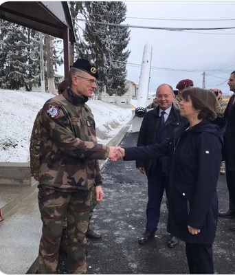 FOTO Franța vine în România să câștige contracte militare profitabile