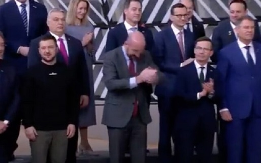 VIDEO Viktor Orbán și Klaus Iohannis, observați de presa europeană că au fost singurii care nu au aplaudat sosirea președintelui Zelenski la summitul liderilor UE