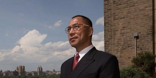 Miliardar chinez aflat în exil, arestat pentru fraudă financiară la New York