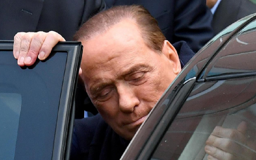 Silvio Berlusconi - la terapie intensivă