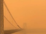 VIDEO New York, sub ceață portocalie după incendiile de vegetație din Canada. Aerul este aproape irespirabil în metropola americană: „Nici măcar nu poți vedea Statuia Libertății”