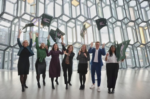 Femeile din Islanda au intrat în grevă pentru 24 de ore din cauza inegalităților față de bărbați