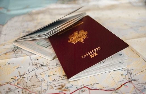 Clasamentul celor mai puternice pașapoarte din lume. Pe locul întâi, sunt la egalitate 6 țări din Europa și Asia. Ce loc ocupă România