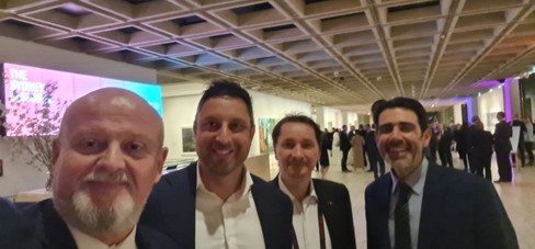 De la stânga la dreapta: Radu Gabriel Safta, Brendan Dowling (ambasador pentru afaceri cibernetice și tehnologii critice al Australiei), Dan Cîmpean și Justin Bassi (director executiv ASPI) De la stânga la dreapta: Radu Gabriel Safta, Brendan Dowling (ambasador pentru afaceri cibernetice și tehnologii critice al Australiei), Dan Cîmpean și Justin Bassi (director executiv ASPI)