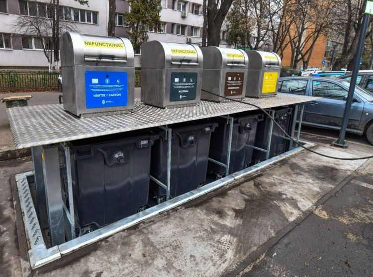 FOTO Ciucu prezintă ”epopeea fabuloasă a punctelor de colectare, ca în Misiune Imposibilă. Așa e Bucureștiul construit de comuniști!