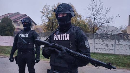 Percheziții cu drone la persoane suspectate de infracțiuni de mediu FOTO