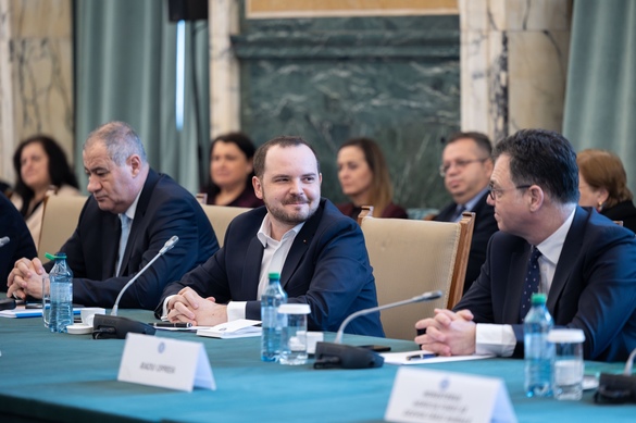ULTIMA ORĂ Bolojan amenință miniștrii cu revocarea dacă pierd bani din PNRR