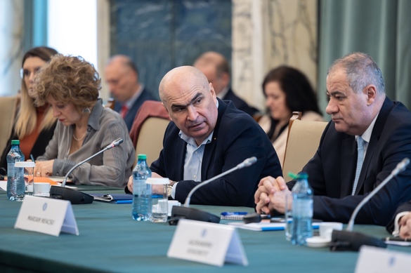 ULTIMA ORĂ Bolojan amenință miniștrii cu revocarea dacă pierd bani din PNRR