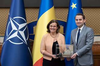 FOTO Bolojan continuă să dea drumul la achizițiile de armament. Guvernul cumpără, cu 1 miliard euro din SAFE, 12 radare și 12 elicoptere - IAR Brașov va produce și exporta elicoptere Airbus
