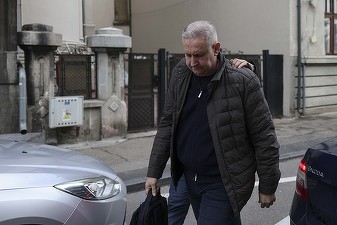 Directorul ARR prins cu mita în cutii de pantofi, trimis în judecată de DNA