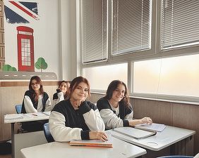 Elevii, chemați astăzi să vină în negru la școală