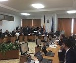 DOCUMENT Parlamentul majorează semnificativ, cu un zero, pragurile de datorii pentru care firmele intră automat la split TVA. Firmele vor avea și mai mult timp să-și achite datoriile